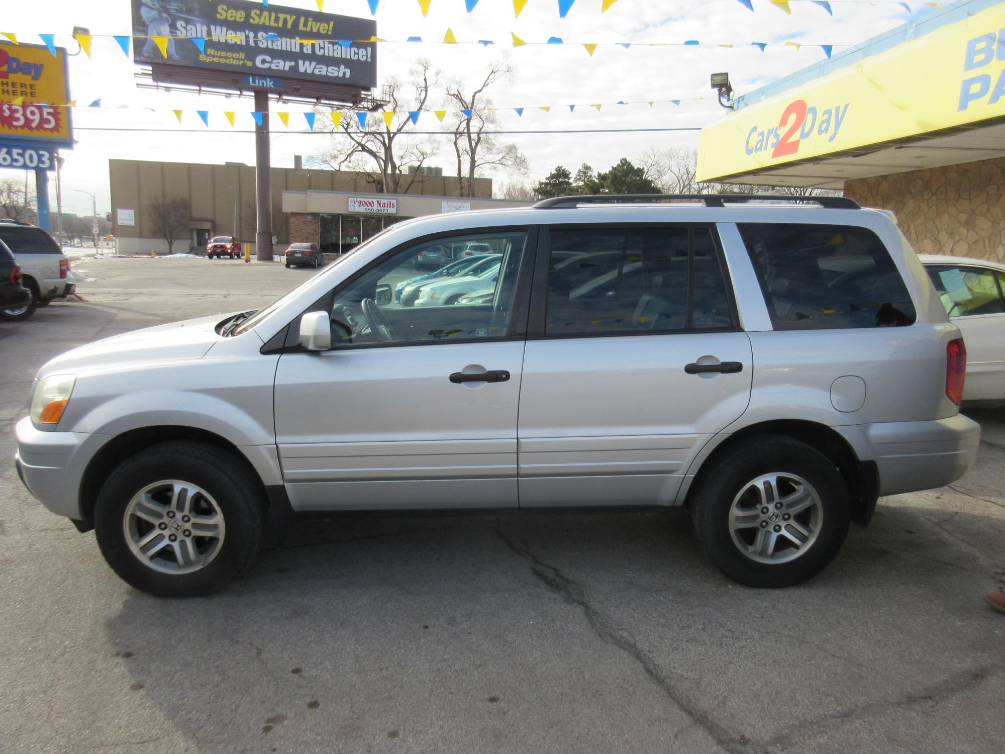 photo of 2005 Honda Pilot EX w/ Leather and DVD