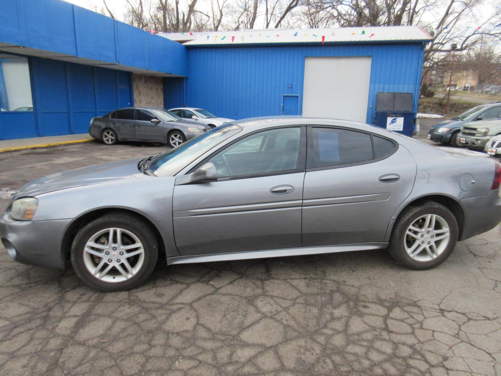 2007 Pontiac Grand Prix GT Sedan (2G2WR554471) with an 3.8L V6 12V OHV engine, 4-Speed Automatic Overdrive transmission, located at 1020 NW Radial Hwy, Omaha, NE, 68132, (402) 991-6503, 41.269718, -95.983231 - Photo #0