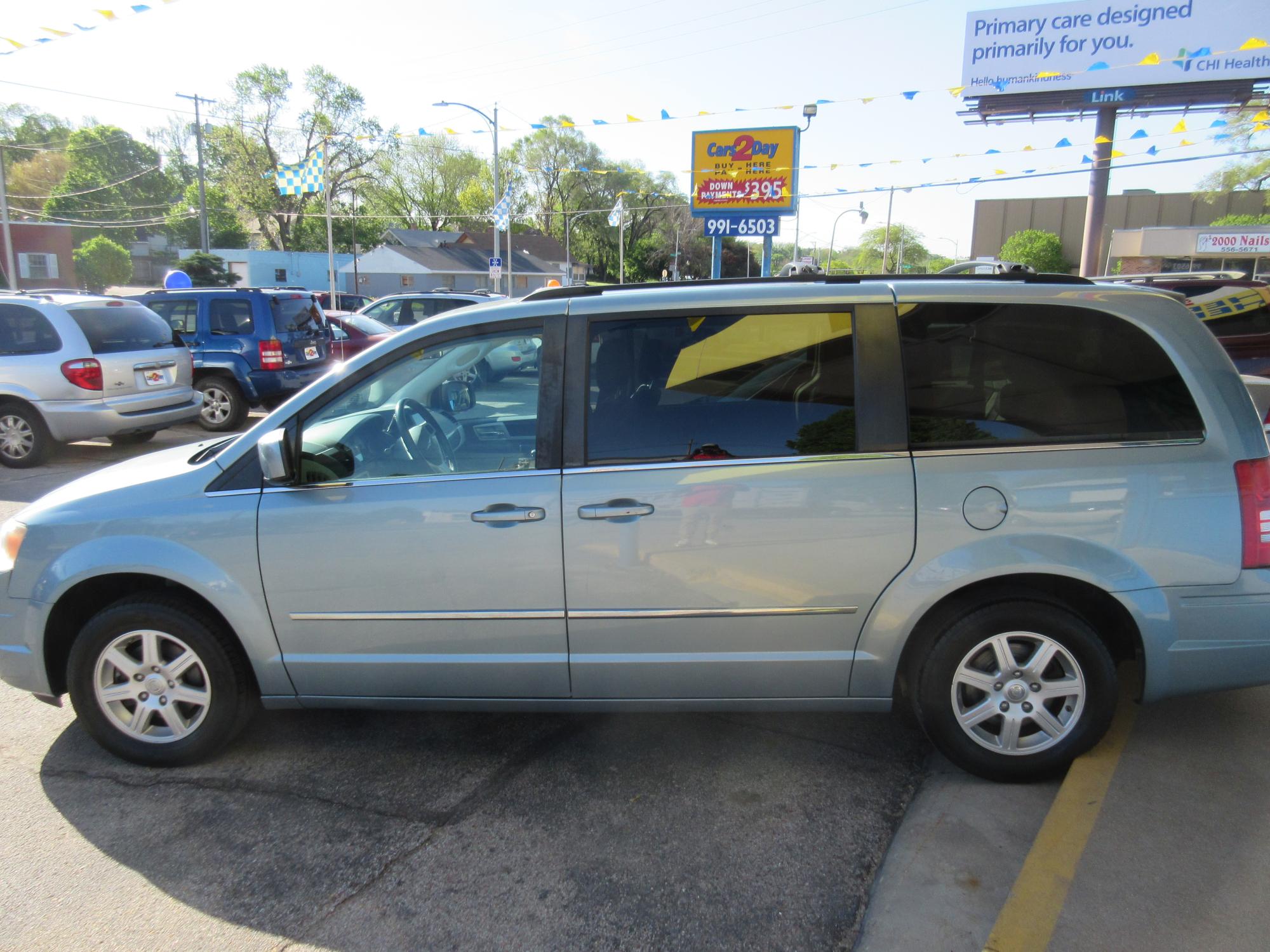 photo of 2010 Chrysler Town  and  Country Touring Plus