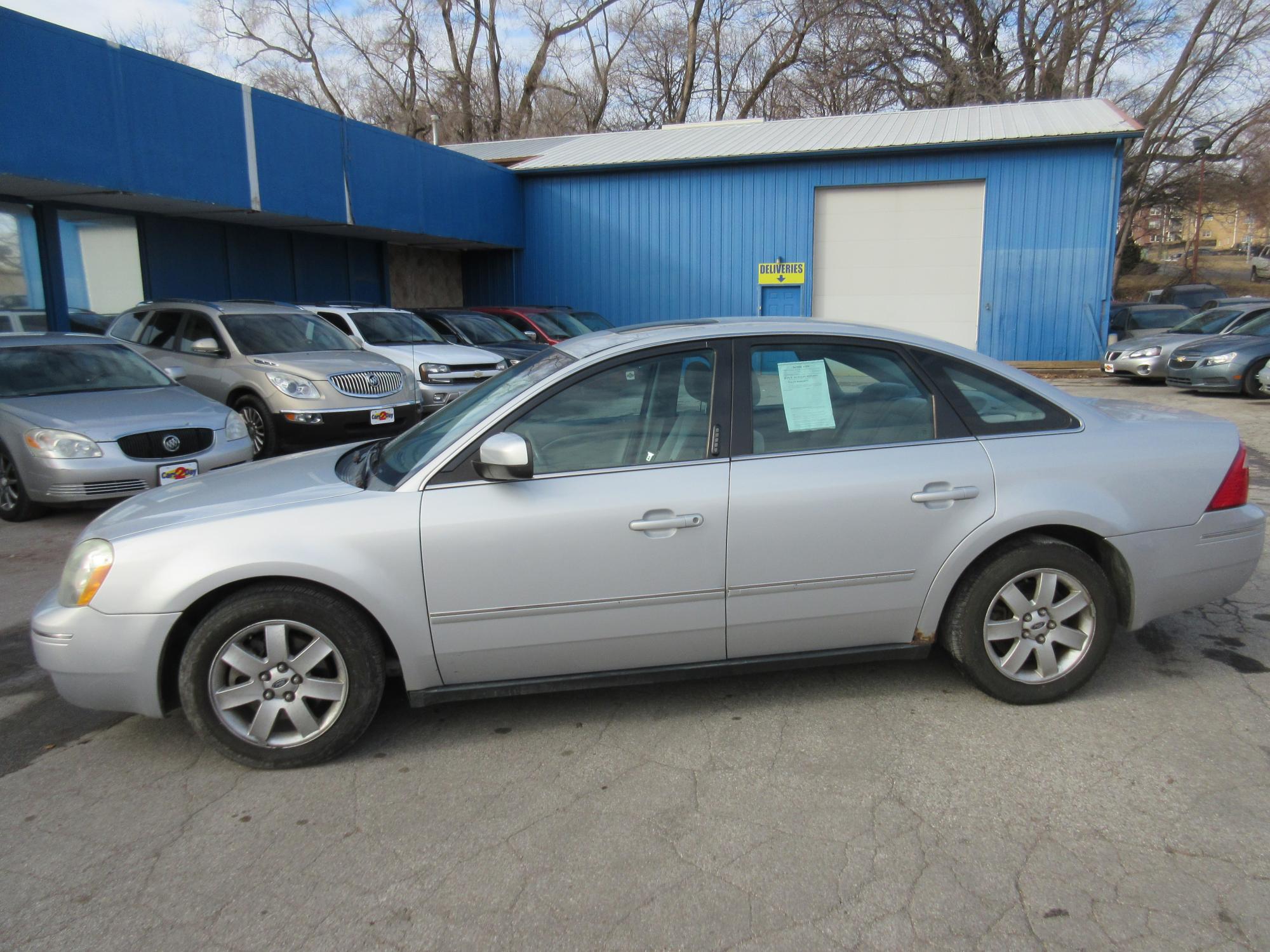 photo of 2005 Ford Five Hundred SEL