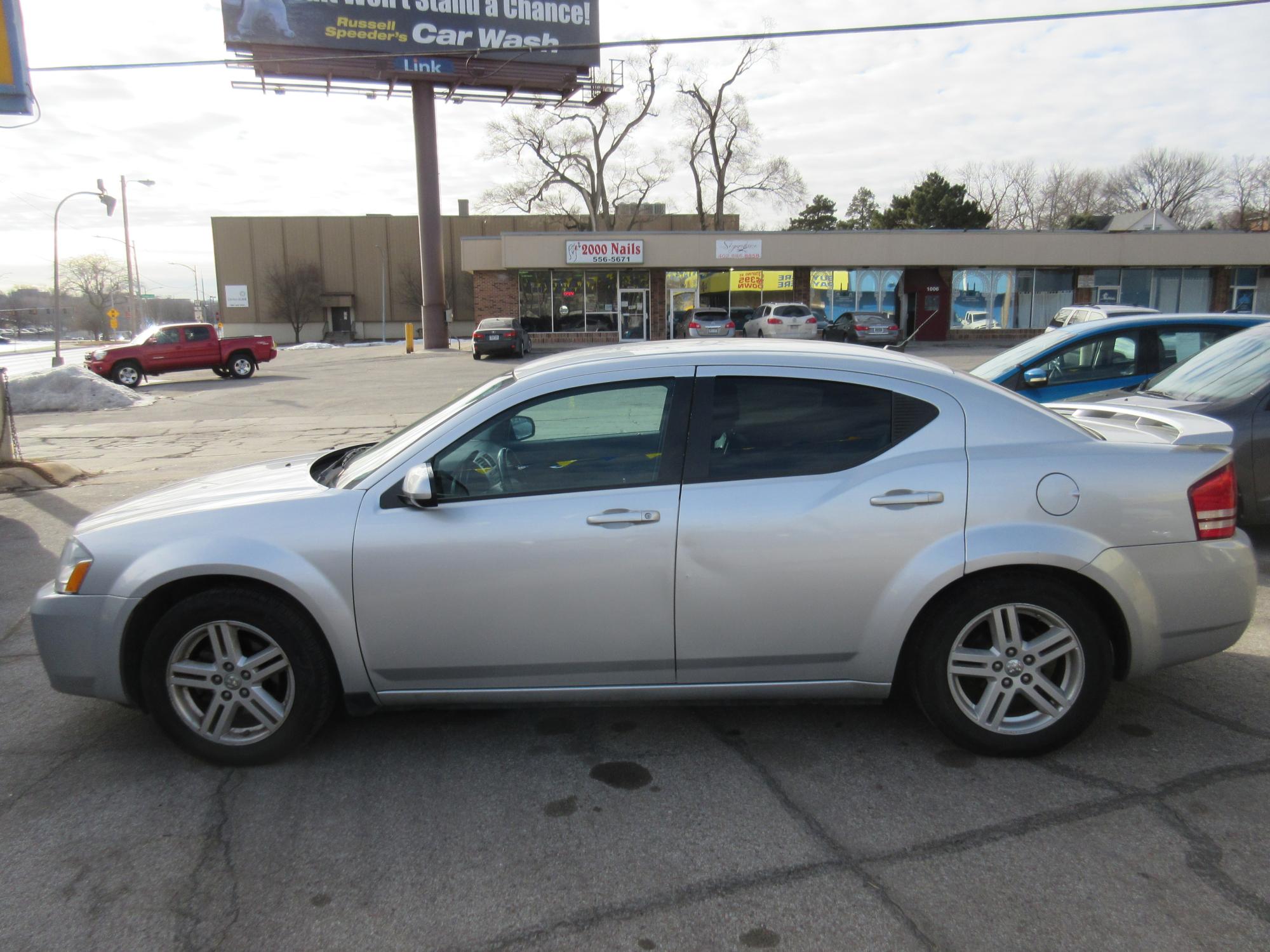 photo of 2008 Dodge Avenger SE