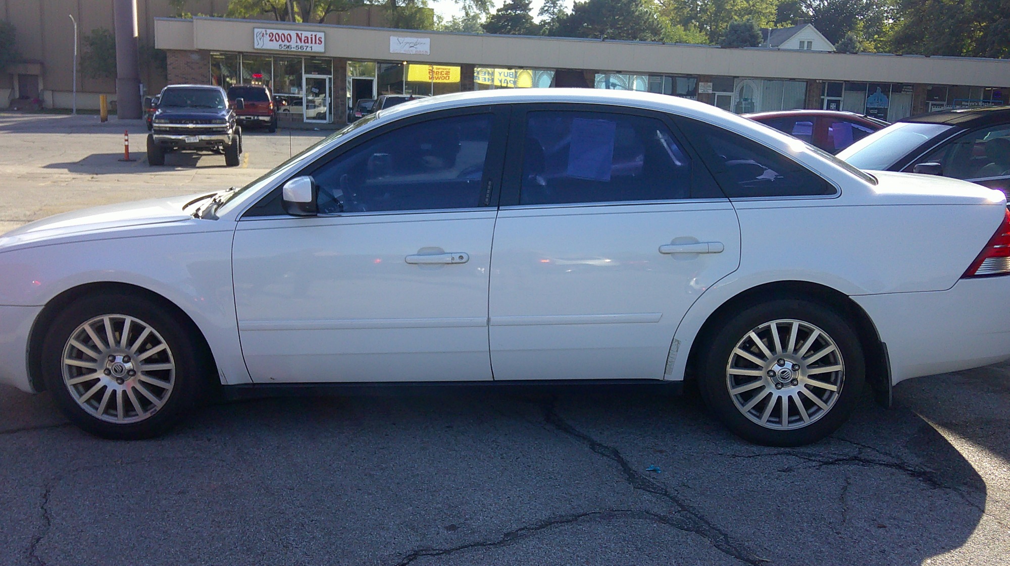 photo of 2005 Mercury Montego Premier