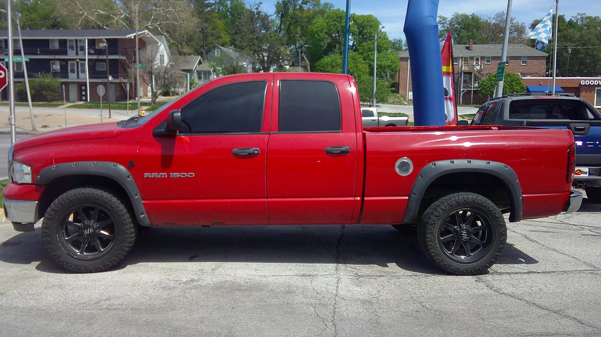 photo of 2004 Dodge Ram 1500 Laramie Quad Cab 4WD
