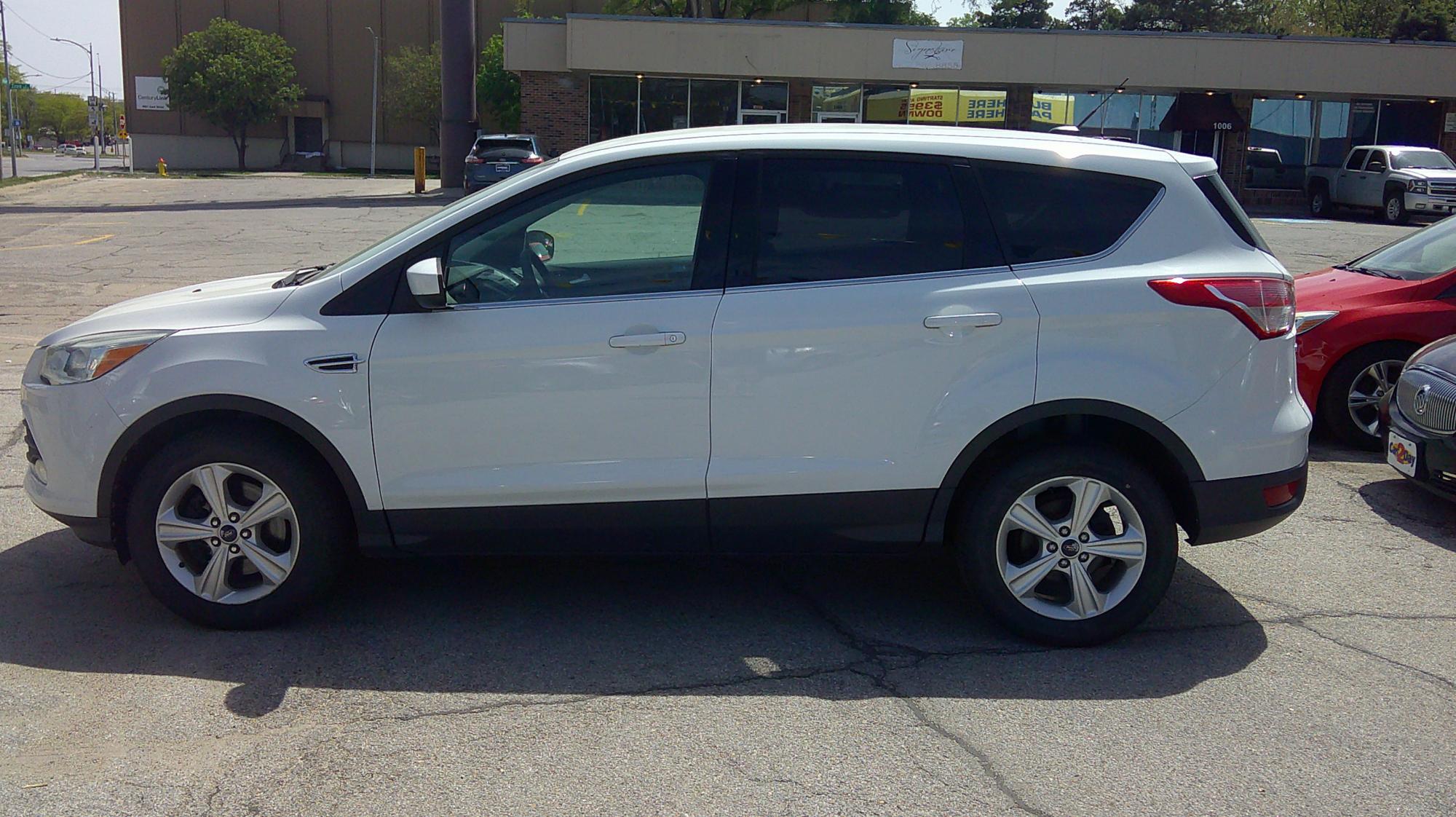 photo of 2015 Ford Escape SE 4WD