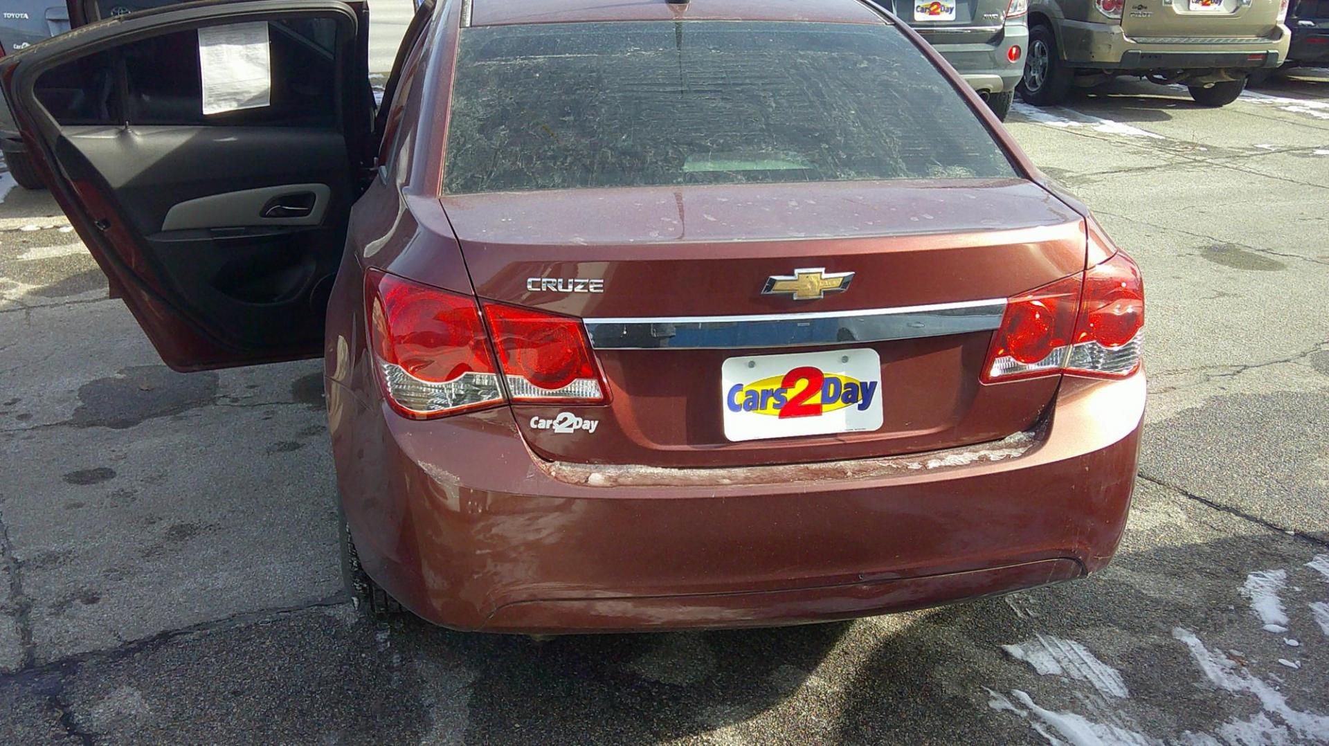 2013 Chevrolet Cruze LS Auto (1G1PA5SH2D7) with an 1.8L L4 DOHC 16V FFV engine, 6-Speed Automatic transmission, located at 1020 NW Radial Hwy, Omaha, NE, 68132, (402) 991-6503, 41.269718, -95.983231 - Photo#1