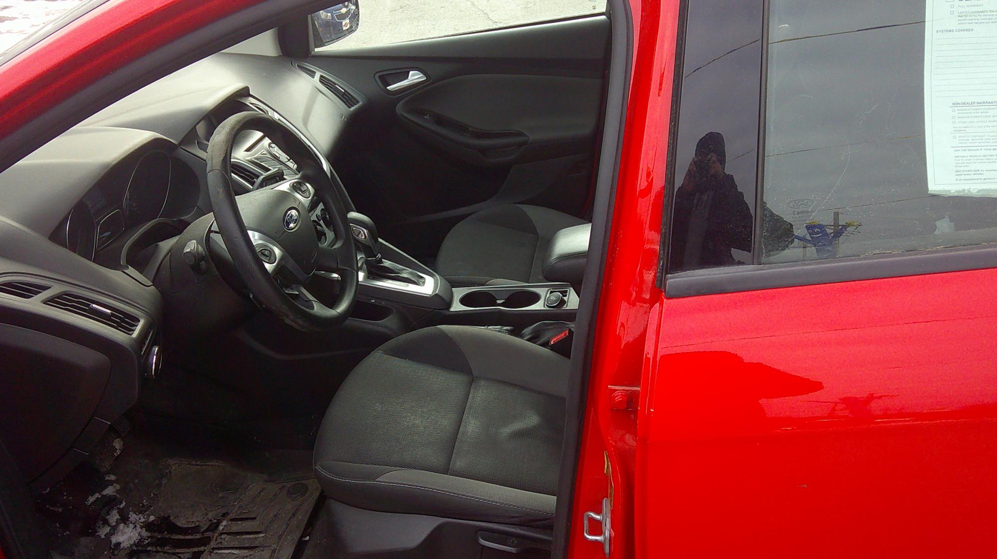 photo of 2014 Ford Focus SE Sedan