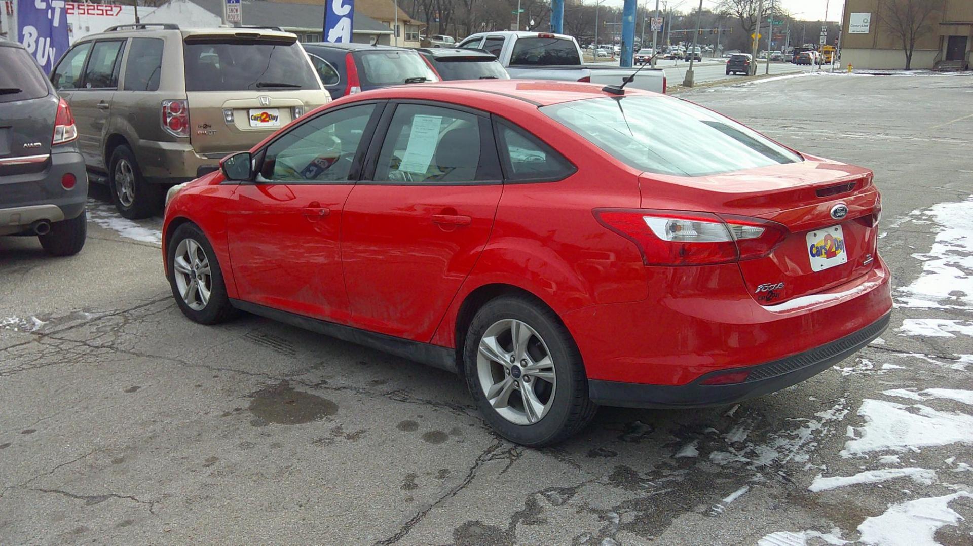 2014 Ford Focus SE Sedan (1FADP3F25EL) with an 2.0L L4 DOHC 16V engine, located at 1020 NW Radial Hwy, Omaha, NE, 68132, (402) 991-6503, 41.269718, -95.983231 - Photo#1