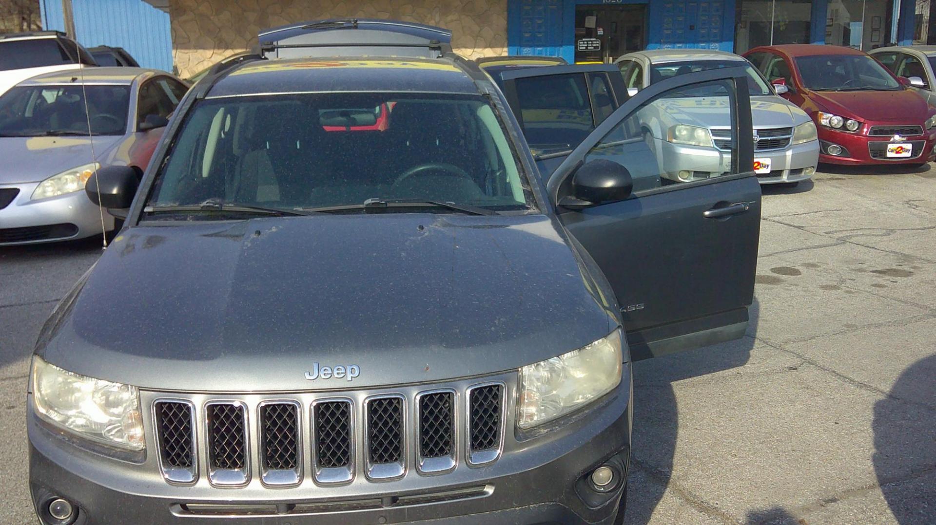 2011 Jeep Compass Sport 4WD (1J4NF1FB8BD) with an 2.4L L4 DOHC 16V engine, located at 1020 NW Radial Hwy, Omaha, NE, 68132, (402) 991-6503, 41.269718, -95.983231 - Photo#4