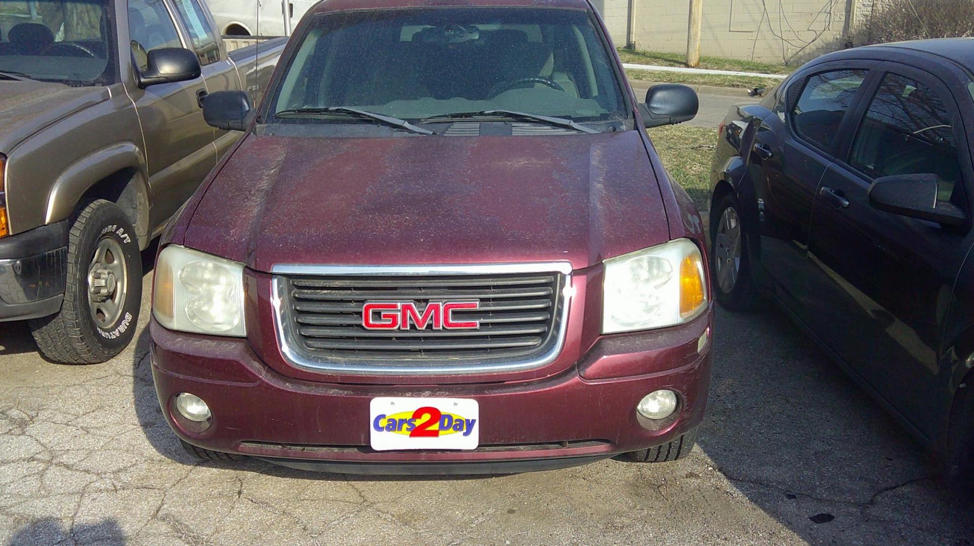 2003 GMC Envoy XL SLE 2WD (1GKES16S736) with an 4.2L L6 DOHC 24V engine, 4-Speed Automatic Overdrive transmission, located at 1020 NW Radial Hwy, Omaha, NE, 68132, (402) 991-6503, 41.269718, -95.983231 - Photo#0