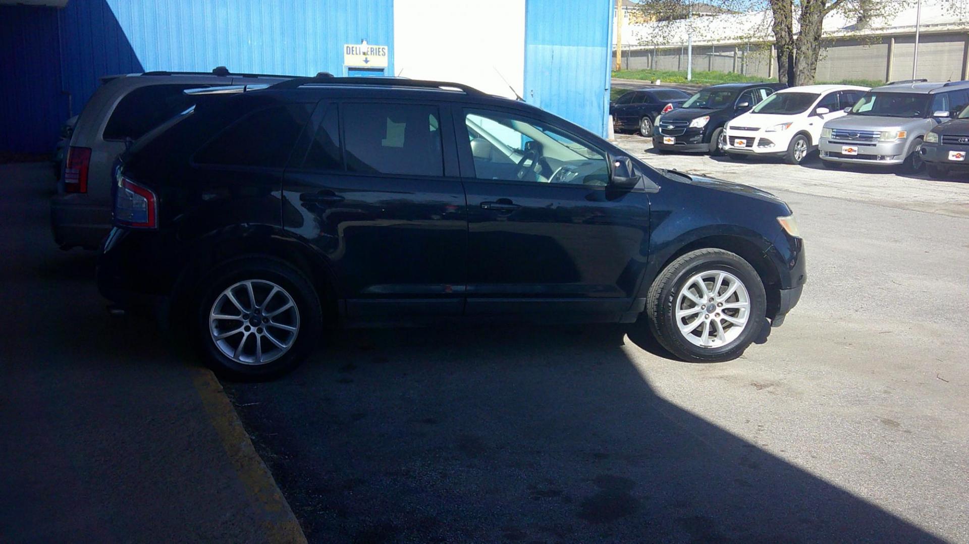 2012 Ford Edge SEL FWD (2FMDK3J96CB) with an 2.0L L4 DOHC 16V engine, 6-Speed Automatic transmission, located at 1020 NW Radial Hwy, Omaha, NE, 68132, (402) 991-6503, 41.269718, -95.983231 - Photo#4