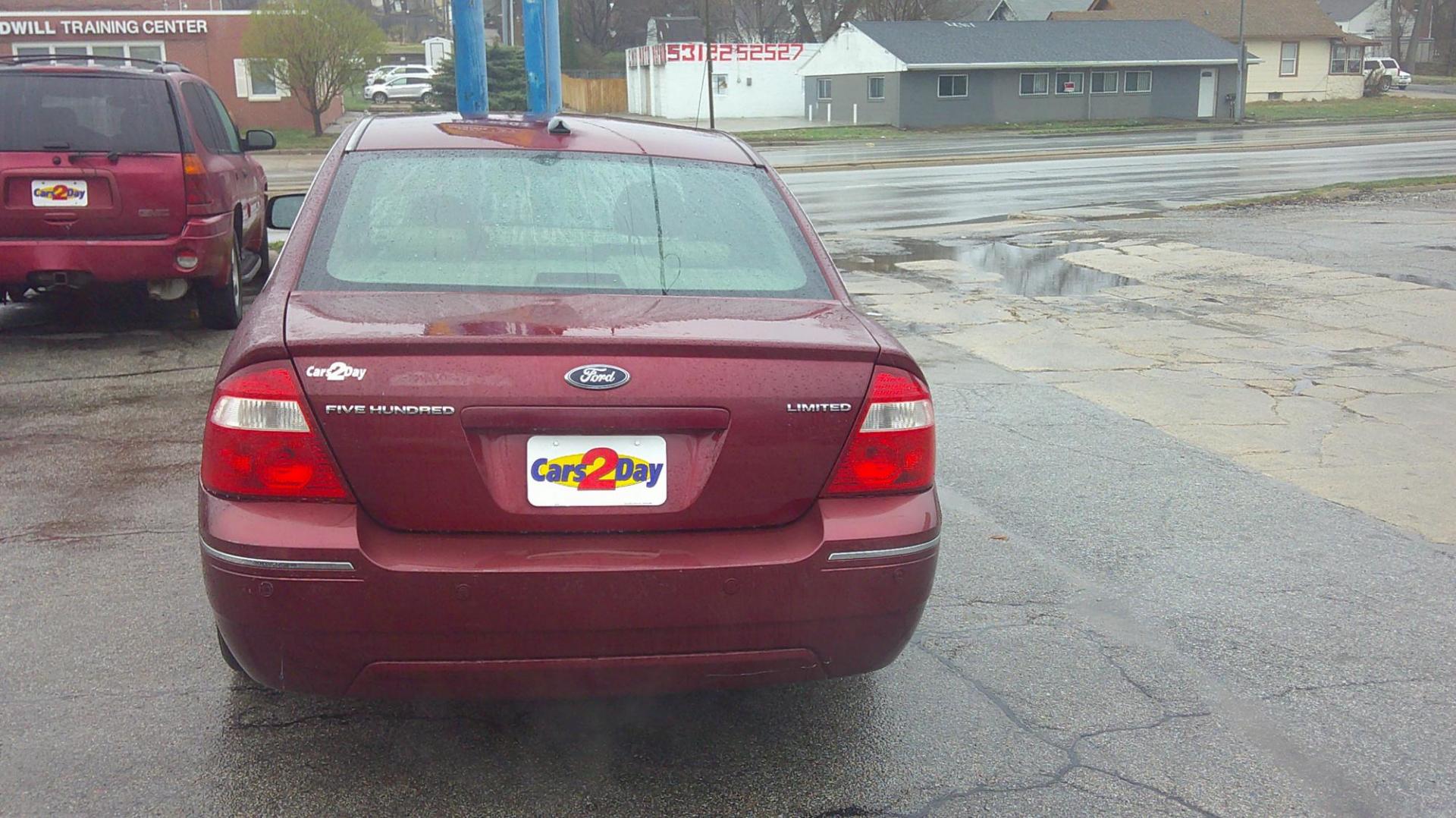 2007 Ford Five Hundred Limited FWD (1FAHP25197G) with an 3.0L V6 DOHC 24V engine, 6-Speed Automatic Overdrive transmission, located at 1020 NW Radial Hwy, Omaha, NE, 68132, (402) 991-6503, 41.269718, -95.983231 - Photo#1
