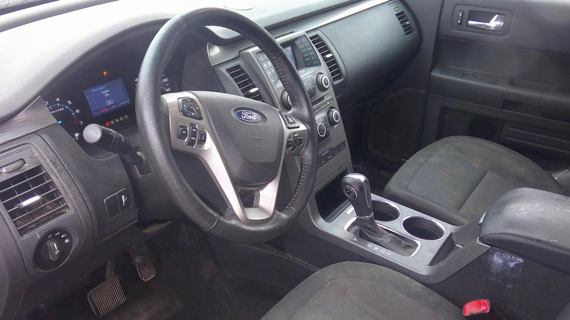 2014 Ford Flex SE FWD (2FMGK5B86EB) with an 3.5L V6 DOHC 24V engine, 6-Speed Automatic Overdrive transmission, located at 1020 NW Radial Hwy, Omaha, NE, 68132, (402) 991-6503, 41.269718, -95.983231 - Photo#1