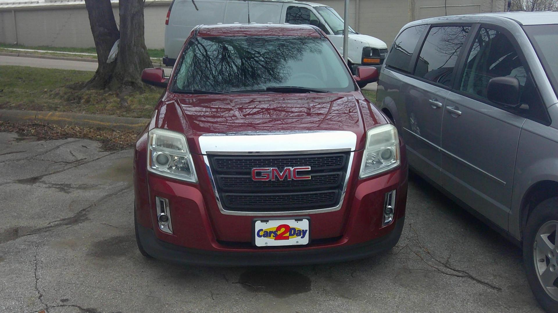 2011 GMC Terrain SLE1 AWD (2CTFLRECXB6) with an 2.4L L4 DOHC 16V engine, 6-Speed Automatic transmission, located at 1020 NW Radial Hwy, Omaha, NE, 68132, (402) 991-6503, 41.269718, -95.983231 - Photo#2