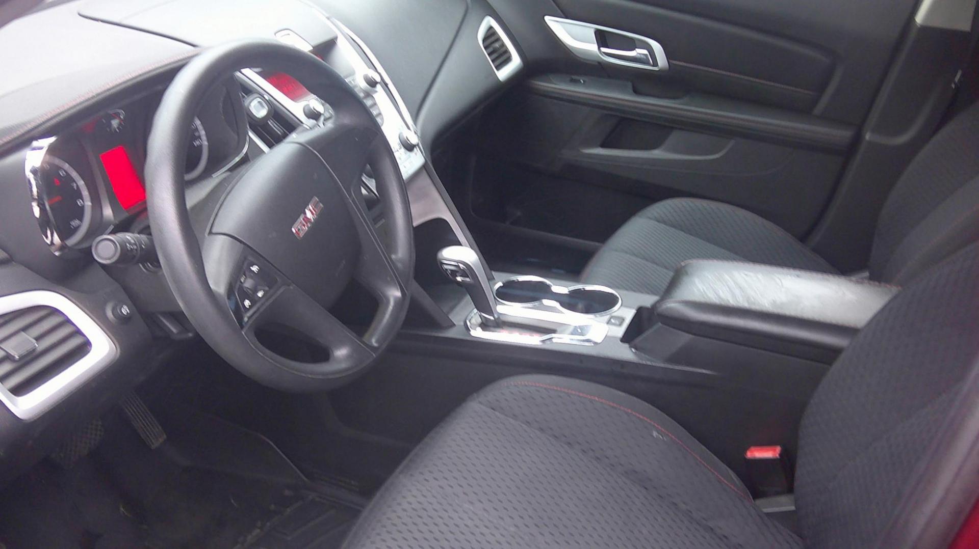 2011 GMC Terrain SLE1 AWD (2CTFLRECXB6) with an 2.4L L4 DOHC 16V engine, 6-Speed Automatic transmission, located at 1020 NW Radial Hwy, Omaha, NE, 68132, (402) 991-6503, 41.269718, -95.983231 - Photo#3