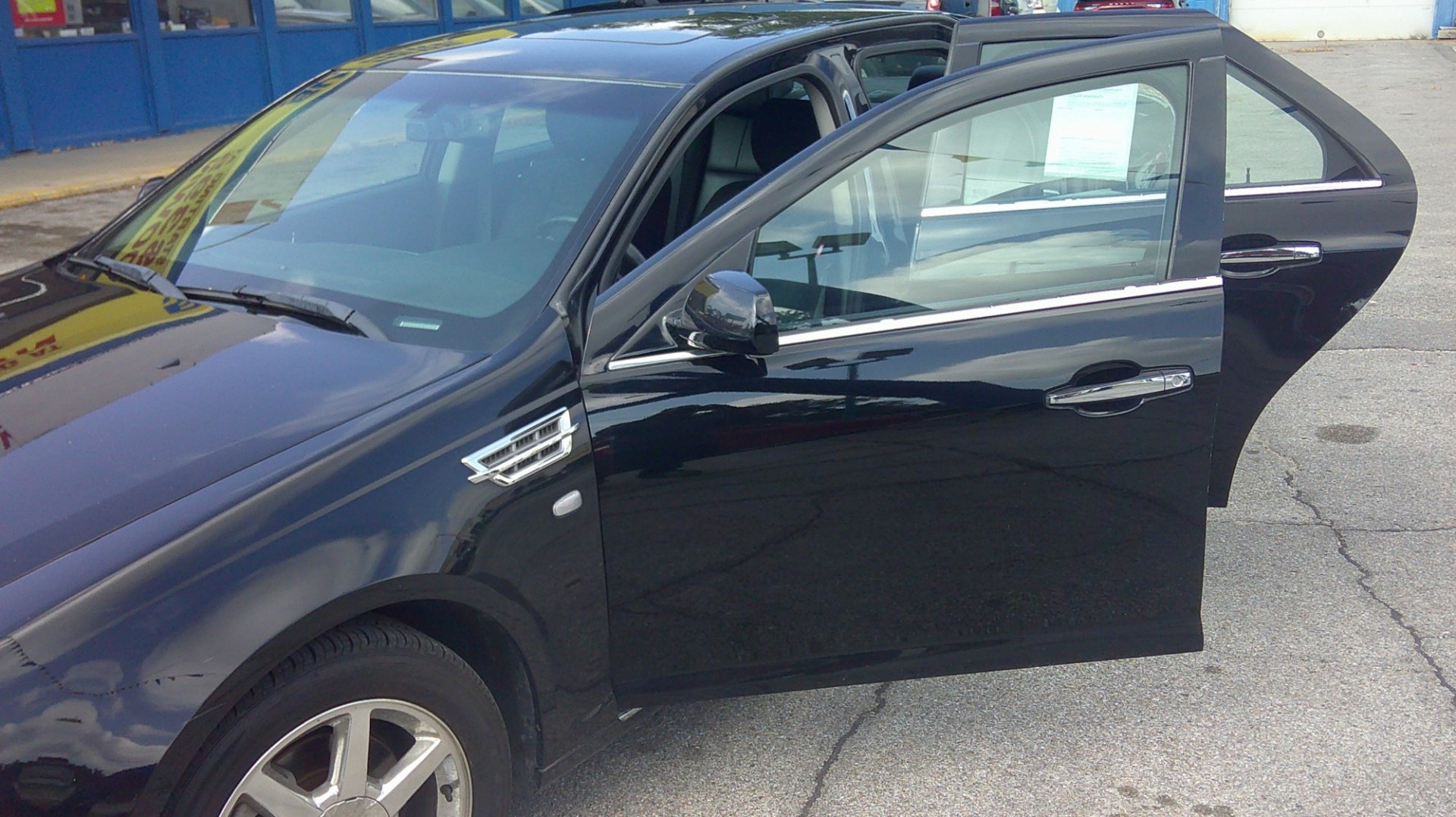 2011 Cadillac STS V6 Luxury (1G6DW6ED1B0) with an 3.6L V6 DOHC 24V engine, 6-Speed Automatic transmission, located at 1020 NW Radial Hwy, Omaha, NE, 68132, (402) 991-6503, 41.269718, -95.983231- Photo#3