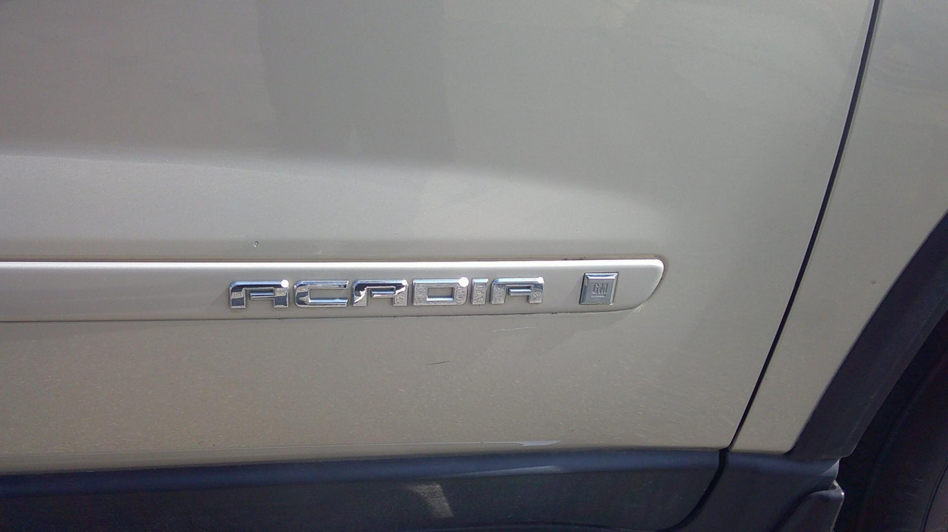 2008 GMC Acadia SLT-1 AWD (1GKEV23758J) with an 3.6L V6 DOHC 24V engine, 6-Speed Automatic Overdrive transmission, located at 1020 NW Radial Hwy, Omaha, NE, 68132, (402) 991-6503, 41.269718, -95.983231- Photo#11