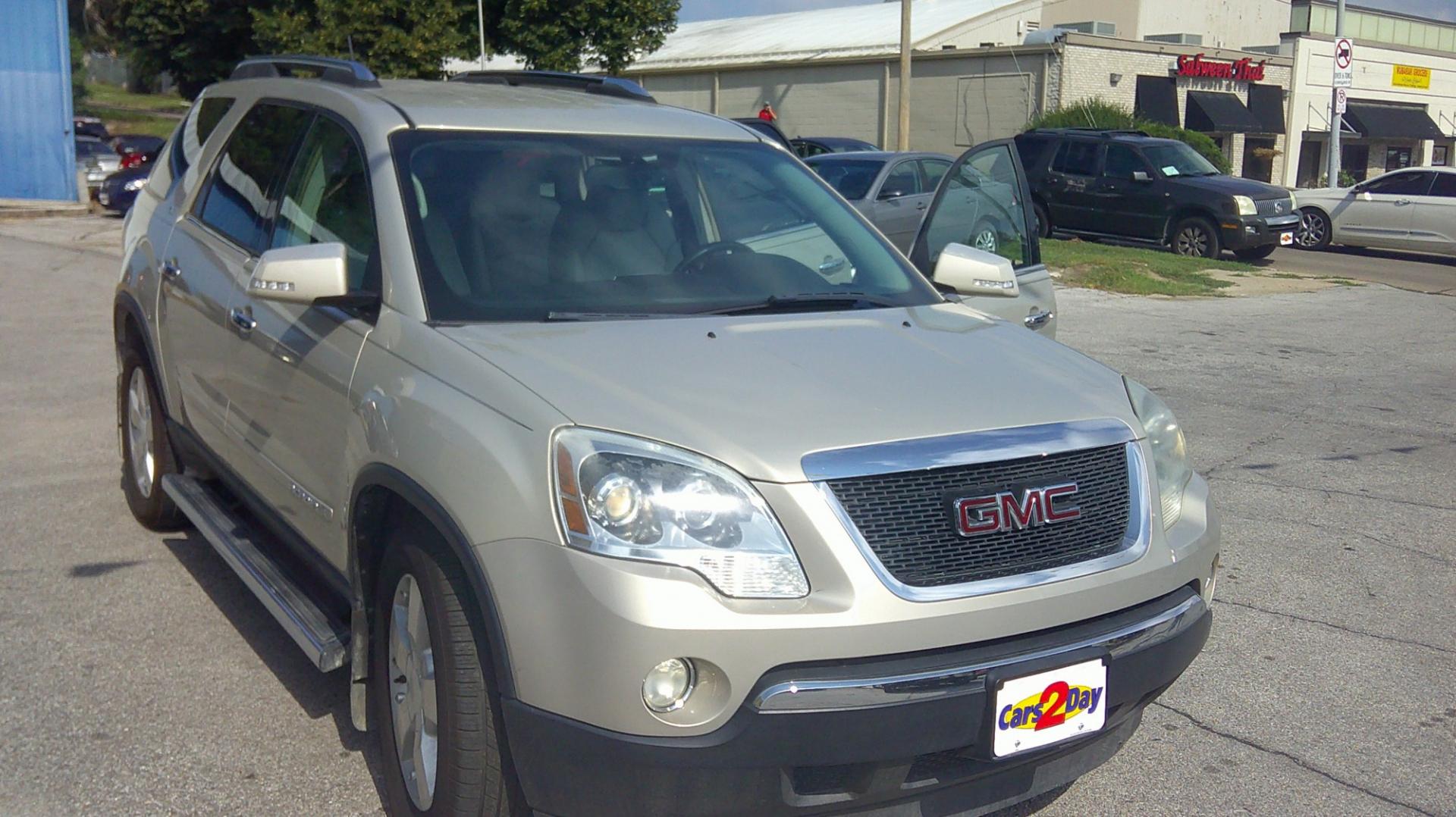 2008 GMC Acadia SLT-1 AWD (1GKEV23758J) with an 3.6L V6 DOHC 24V engine, 6-Speed Automatic Overdrive transmission, located at 1020 NW Radial Hwy, Omaha, NE, 68132, (402) 991-6503, 41.269718, -95.983231- Photo#10