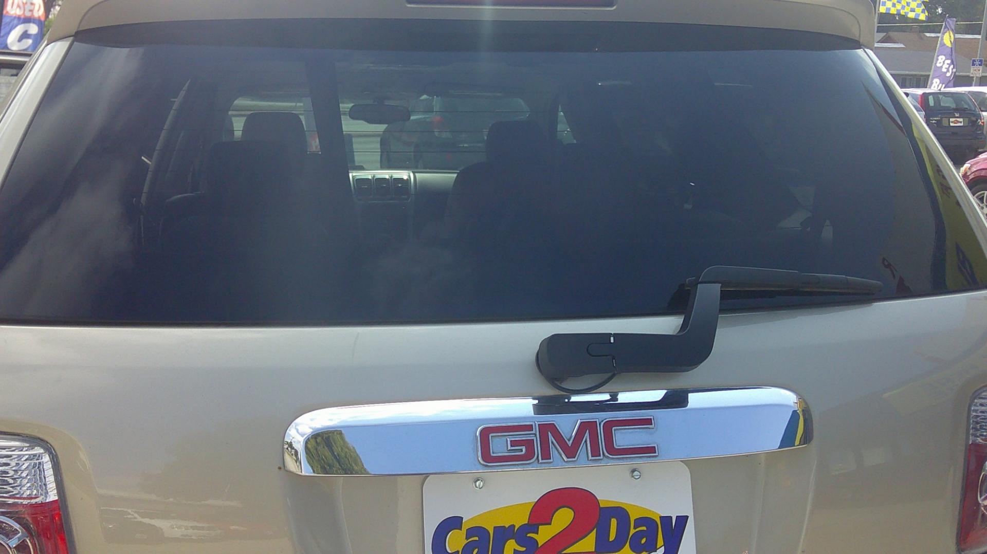 2008 GMC Acadia SLT-1 AWD (1GKEV23758J) with an 3.6L V6 DOHC 24V engine, 6-Speed Automatic Overdrive transmission, located at 1020 NW Radial Hwy, Omaha, NE, 68132, (402) 991-6503, 41.269718, -95.983231- Photo#14