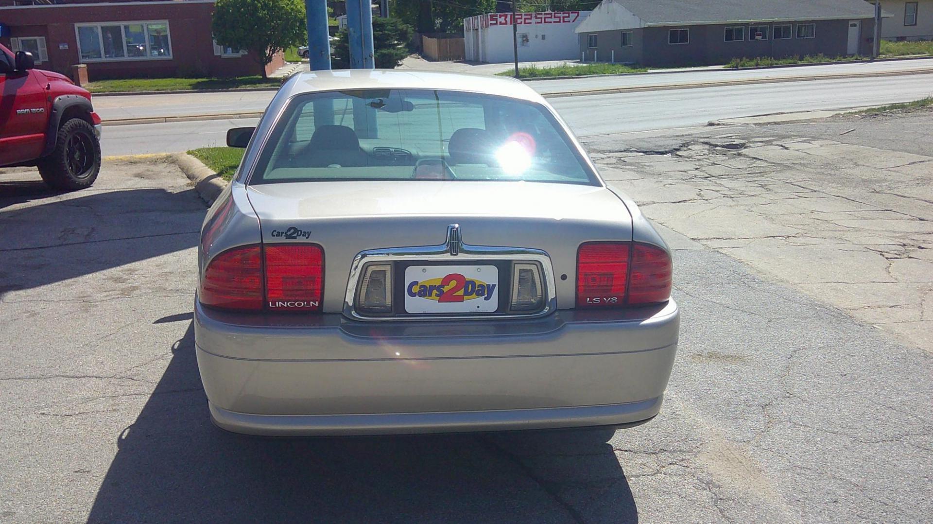 2002 Lincoln LS V8 Base (1LNHM87A52Y) with an 3.9L V8 DOHC 32V engine, 5-Speed Automatic Overdrive transmission, located at 1020 NW Radial Hwy, Omaha, NE, 68132, (402) 991-6503, 41.269718, -95.983231 - Photo#4