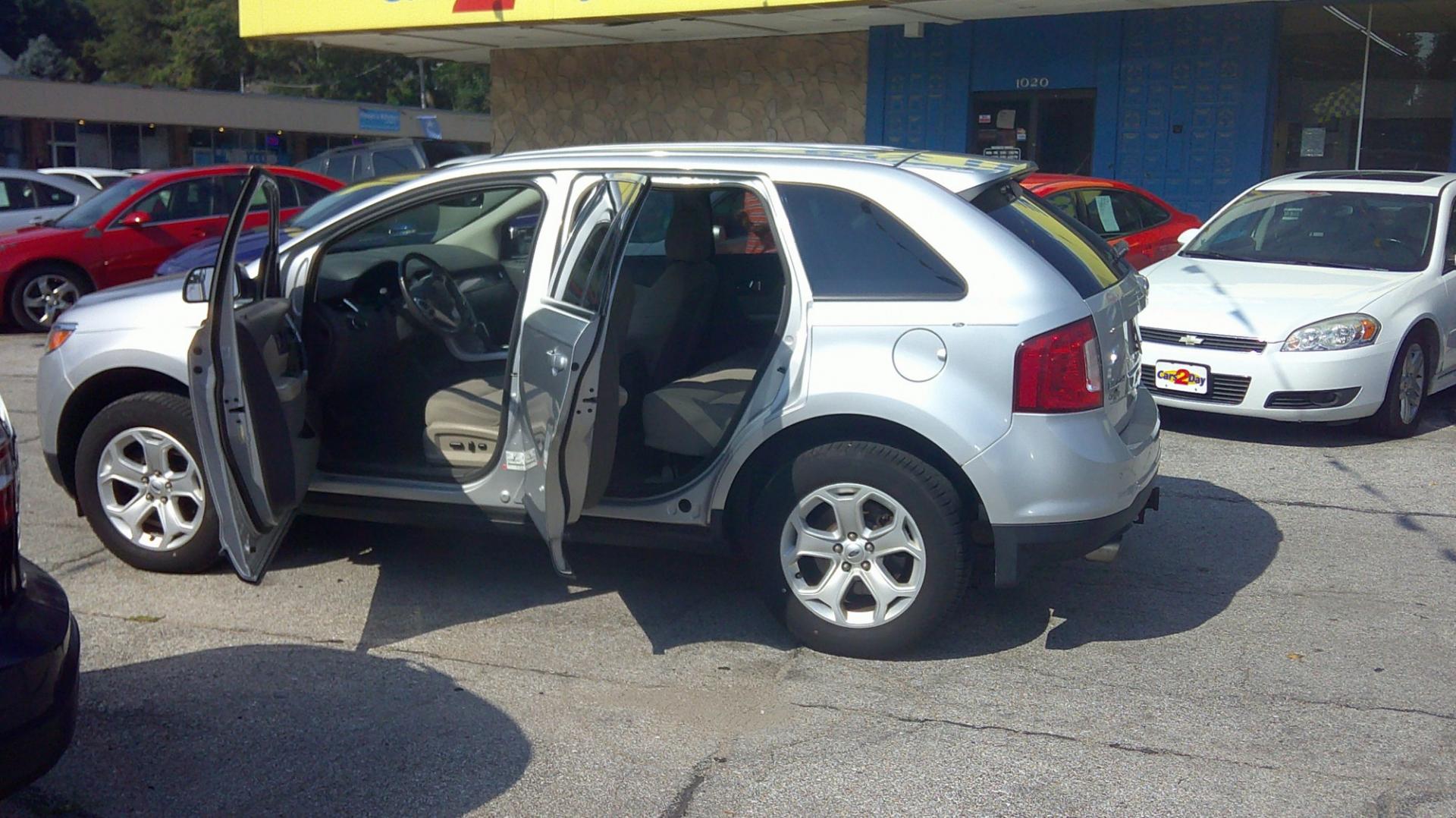 2014 Ford Edge SEL FWD (2FMDK3JC0EB) with an 3.5L V6 DOHC 24V engine, 6A transmission, located at 1020 NW Radial Hwy, Omaha, NE, 68132, (402) 991-6503, 41.269718, -95.983231- Photo#0