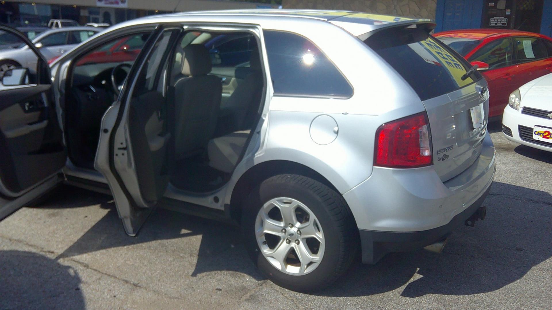 2014 Ford Edge SEL FWD (2FMDK3JC0EB) with an 3.5L V6 DOHC 24V engine, 6A transmission, located at 1020 NW Radial Hwy, Omaha, NE, 68132, (402) 991-6503, 41.269718, -95.983231- Photo#1