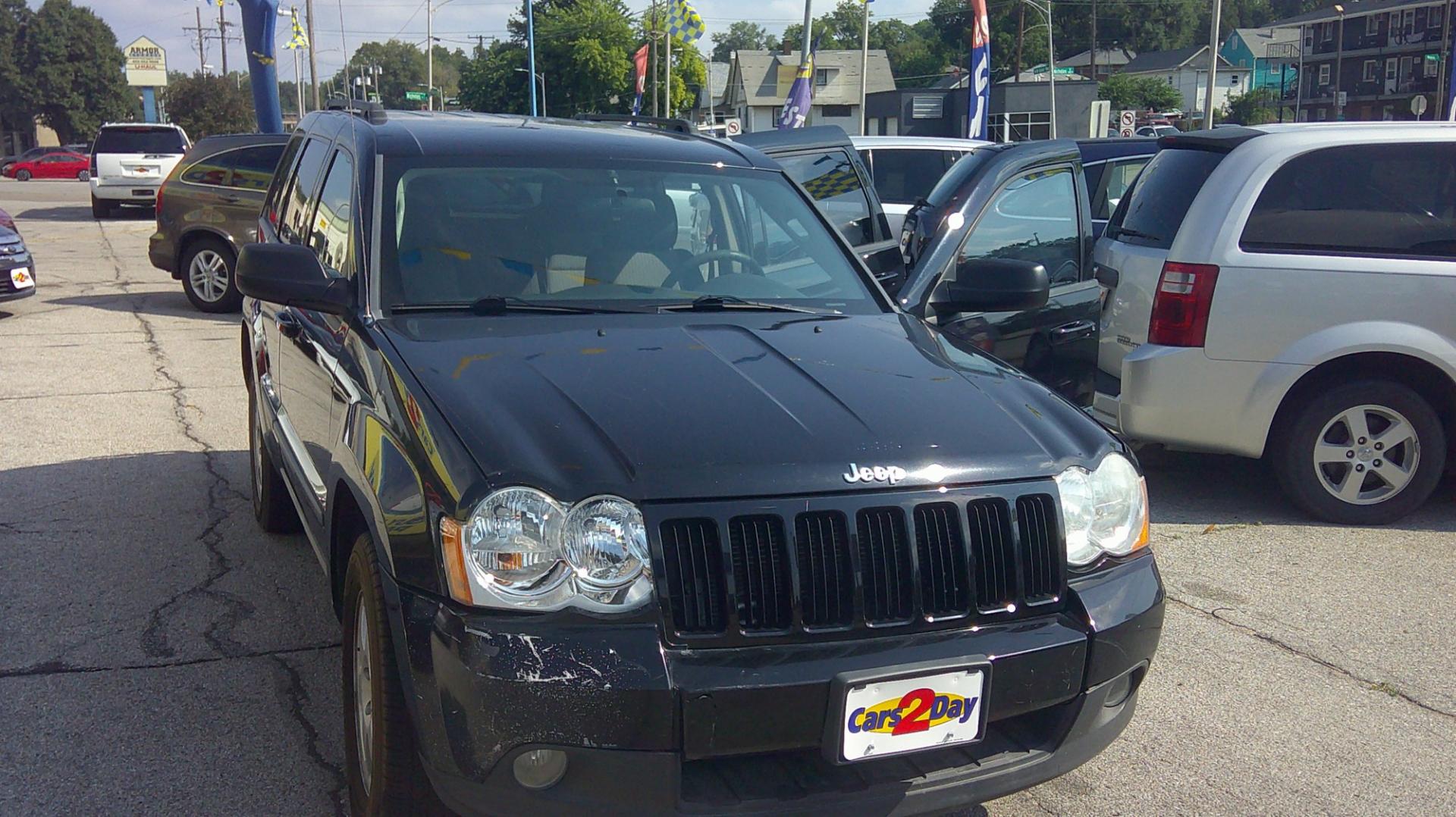 2008 Jeep Grand Cherokee Laredo 4WD (1J8GR48K78C) with an 3.7L V6 SOHC 12V engine, 5A OD transmission, located at 1020 NW Radial Hwy, Omaha, NE, 68132, (402) 991-6503, 41.269718, -95.983231- Photo#1