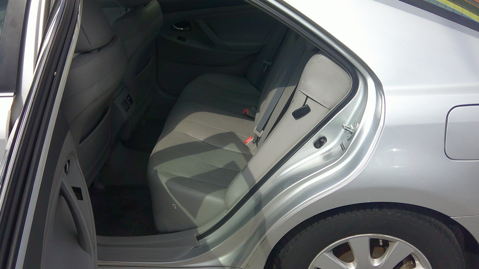 photo of 2009 Toyota Camry Hybrid Sedan