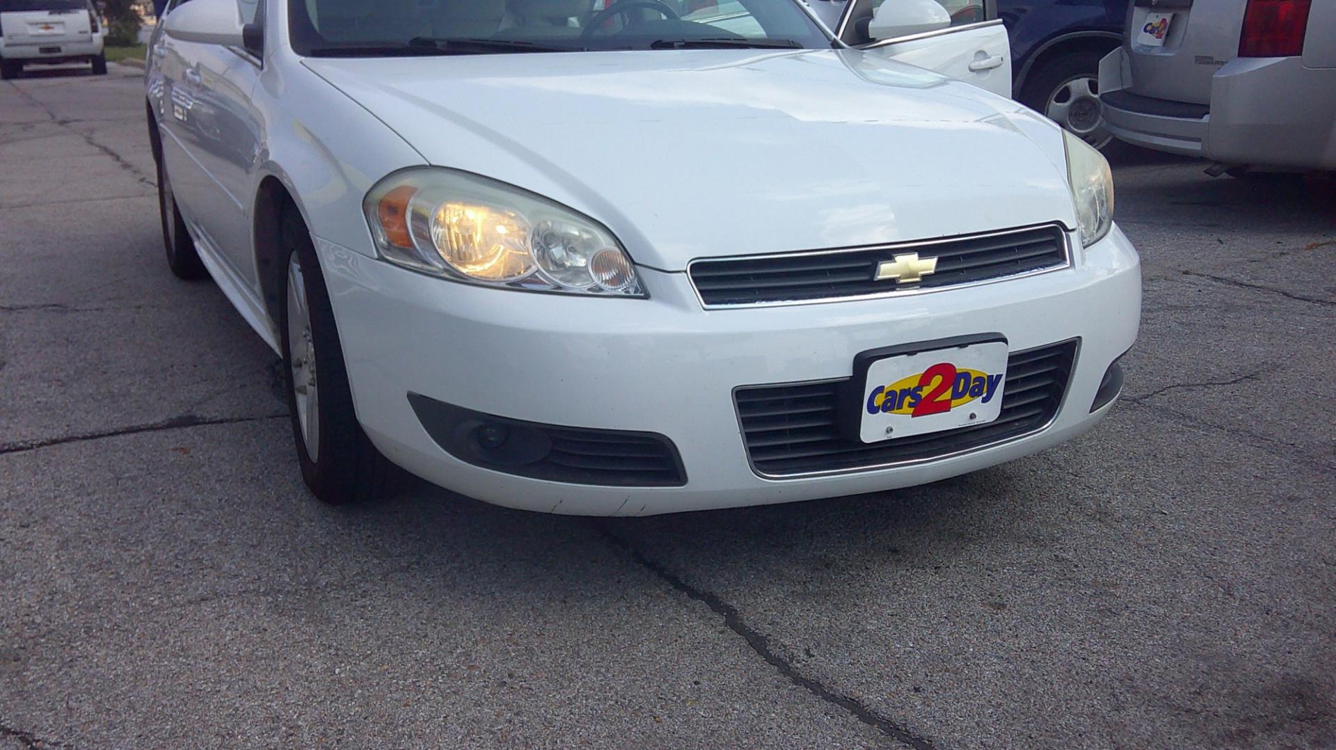 2010 Chevrolet Impala LT (2G1WB5EK6A1) with an 3.5L V6 OHV 12V FFV engine, 4A transmission, located at 1020 NW Radial Hwy, Omaha, NE, 68132, (402) 991-6503, 41.269718, -95.983231- Photo#6