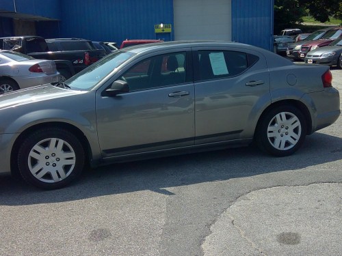 2013 Dodge Avenger Base