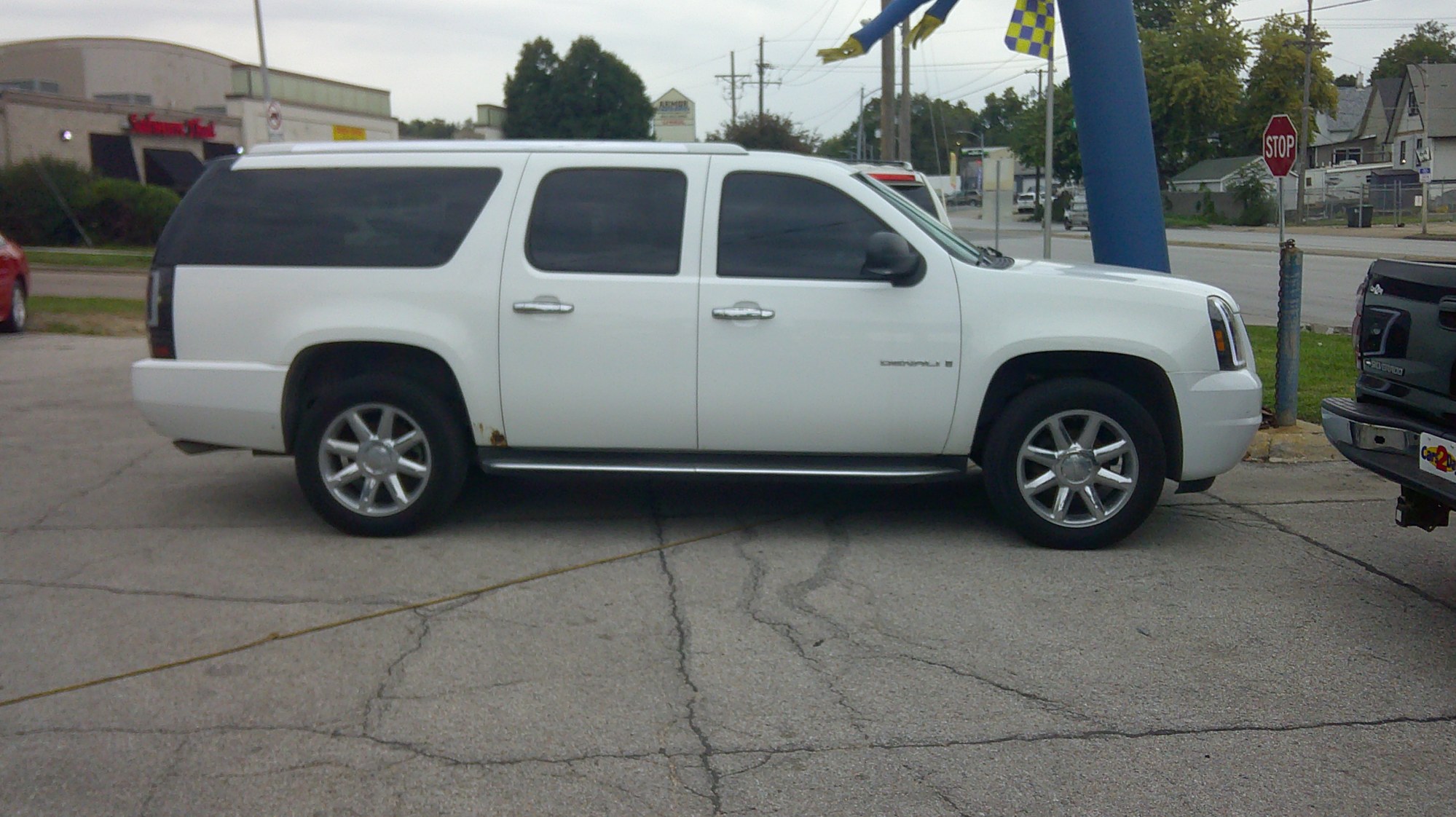 photo of 2008 GMC Yukon Denali XL AWD