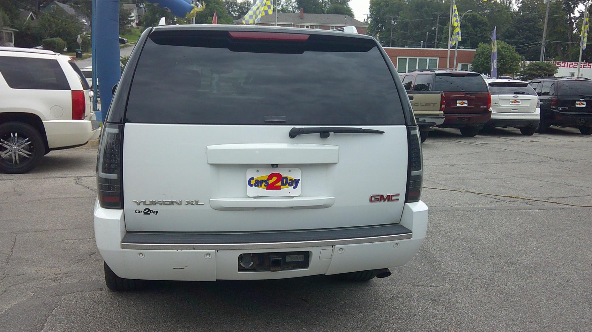 2008 GMC Yukon Denali XL AWD (1GKFK66858J) with an 6.2L V8 OHV 16V engine, 4A OD transmission, located at 1020 NW Radial Hwy, Omaha, NE, 68132, (402) 991-6503, 41.269718, -95.983231- Photo#3
